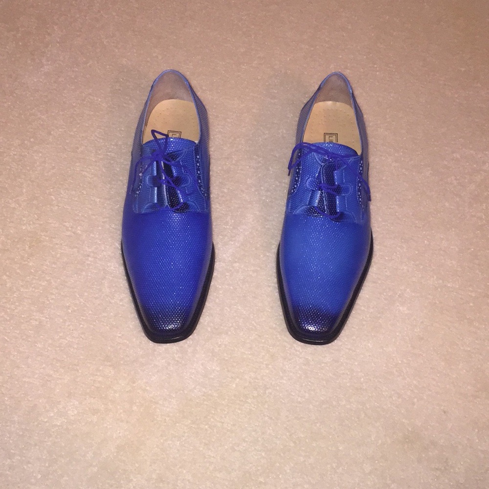 MENS BLUE LIBERTY DRESS SHOES * NEVER WORN *